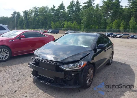 2018 Hyundai Elantra Value Edition z USA, uszkodzony, nr VIN 5NPD84LFXJH256135